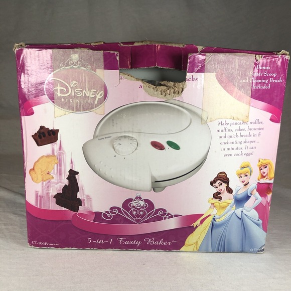 Disney | Kitchen | Disney Princess 5 In Tasty Baker 208 Waffles ...